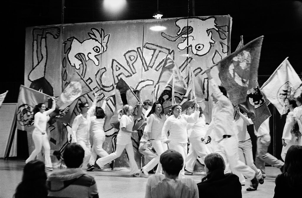 Decapitalization Circus, Bread & Puppet, Gershman Y